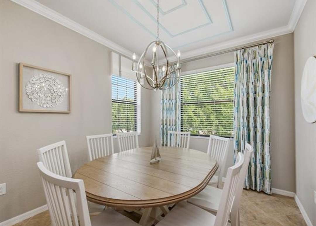 Dining nook, 9502 Napoli Ln #26201