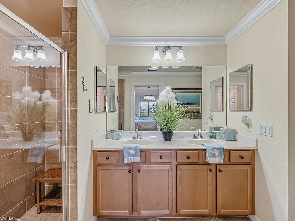 Primary bath, 9529 Avellino Way #2815