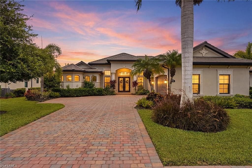 9915 Corso Bello Dr